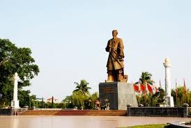 Inauguration of the statute of national hero Tran Quoc Tuan in Song Tu Tay  - ảnh 1